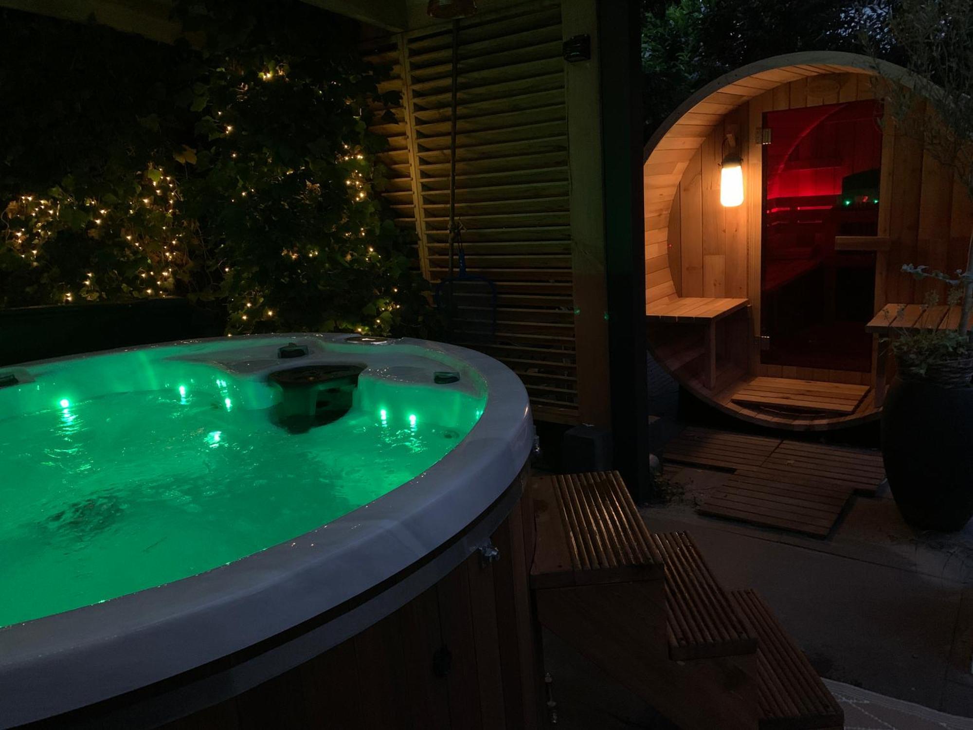 Romantisch Wellness Appartement Met Prive Hottub Sauna Gamesroom Den Ham Exterior photo